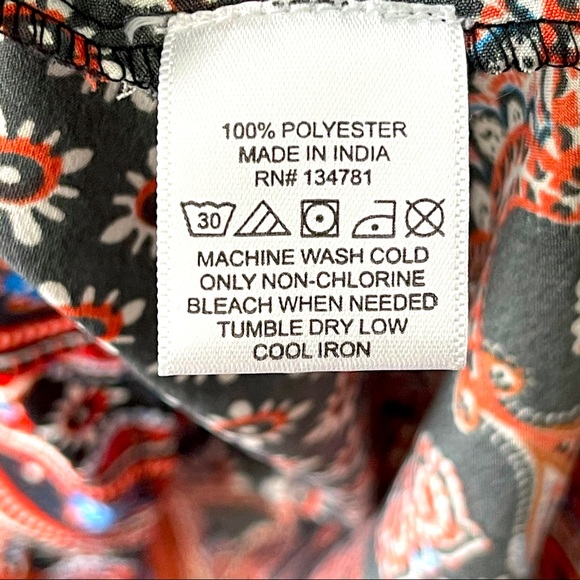 Beautiful Long Sleeve Blouse - Picture 8 of 8